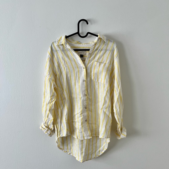 Universal Thread Relaxed Fit Button Down - Picture 2 of 4